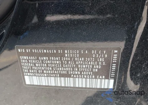 2019 Volkswagen Jetta 1.4T S z USA, uszkodzony, nr VIN 3VWN57BU5KM174918